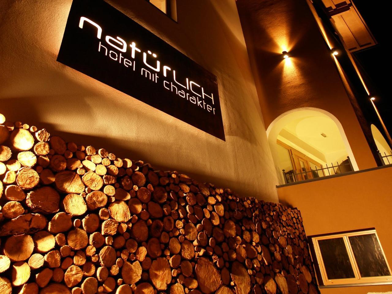 Natuerlich Hotel Mit Charakter Fiss Exterior foto